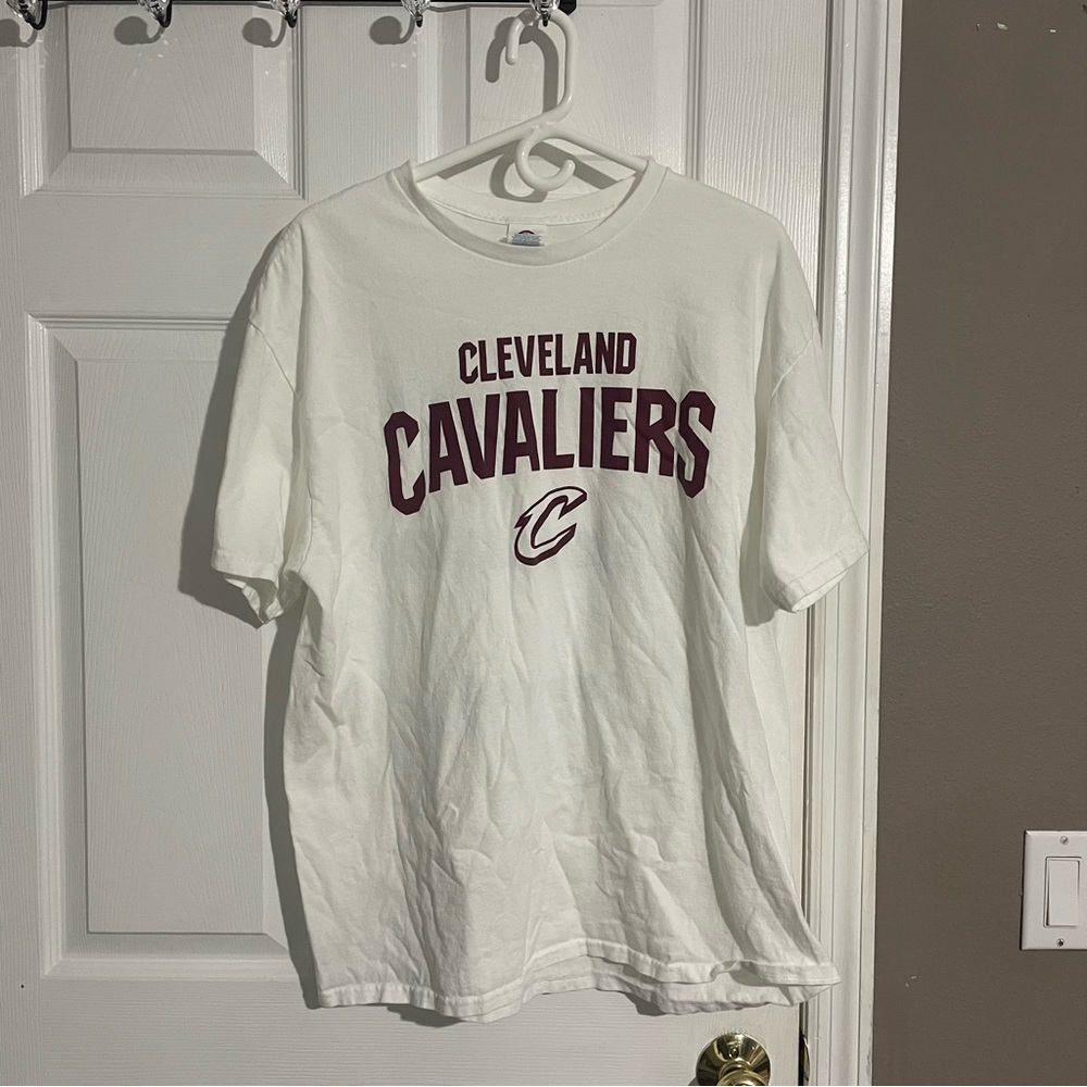 Cleveland Cavaliers Delta Pro Weight Adults XL T-Shirt Preshrunk Cotton White